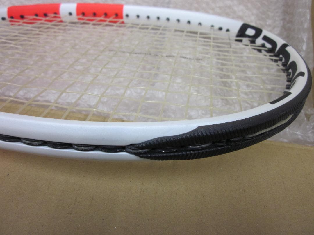バボラ Babolat ピュアストライク 100 2024 グリップ2