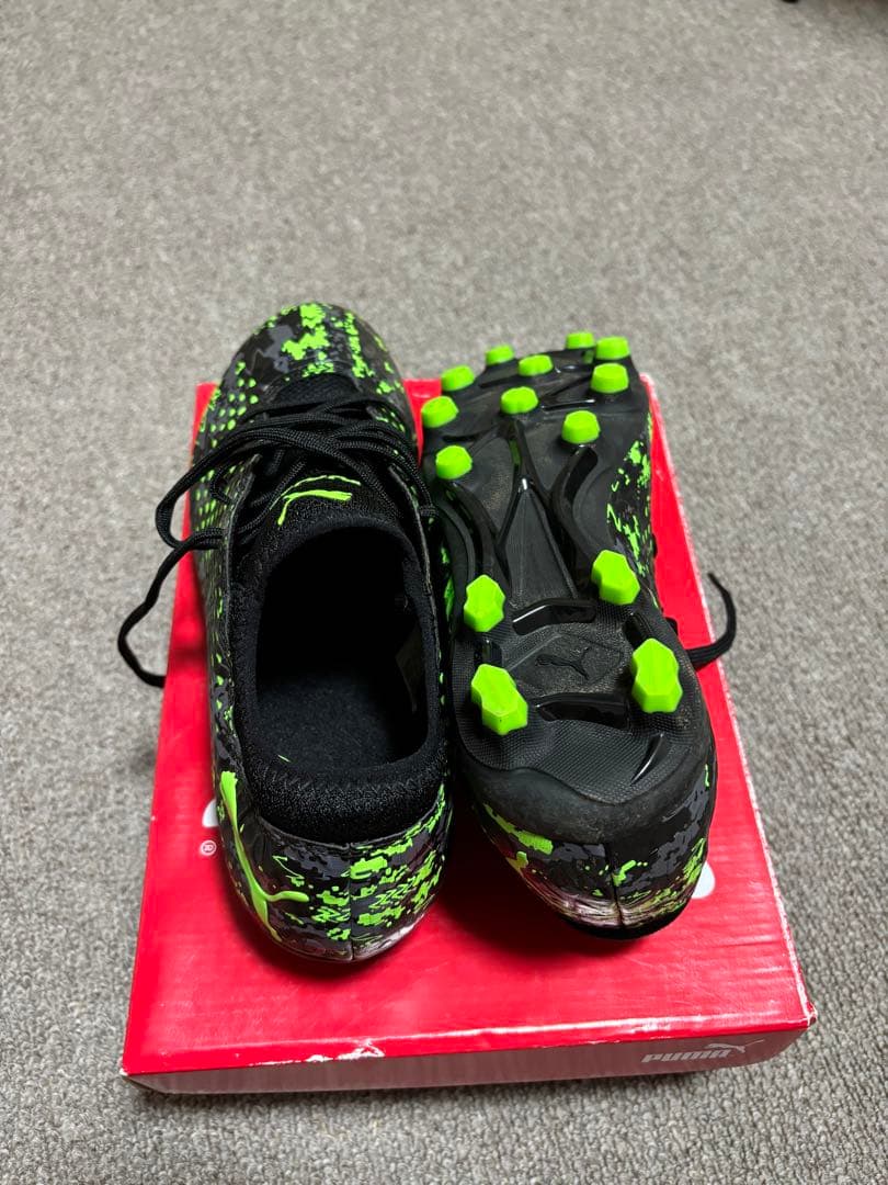 プーマフューチャー19.4HG