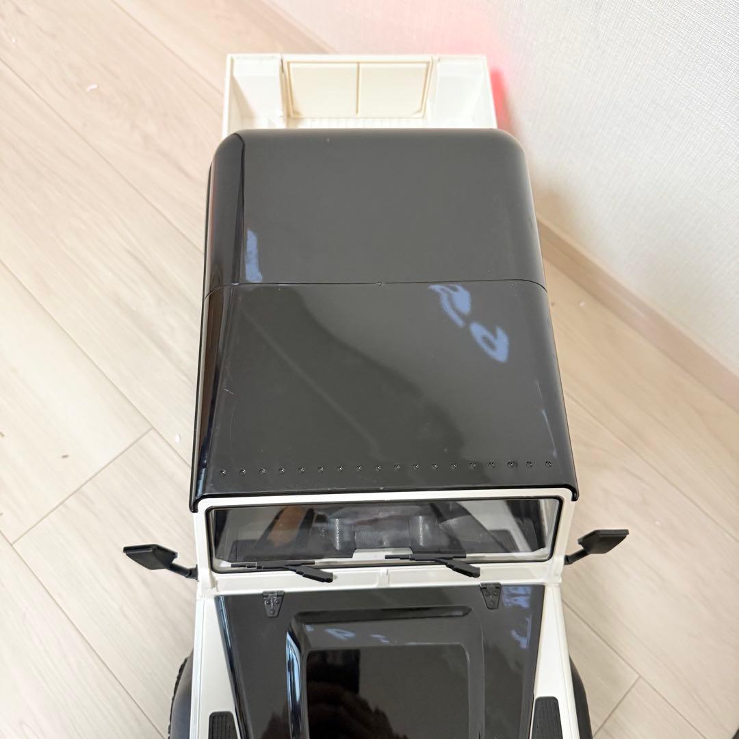 美品　1/8 ランドローバー　ディフェンダー　D110 ピックアップ　ラジコン