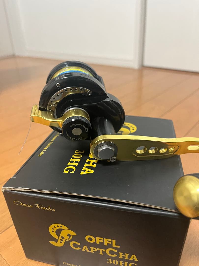 オーシャンフリークスキャプチャ30HG 右 ロングハンドル Tマークハンドルノブ