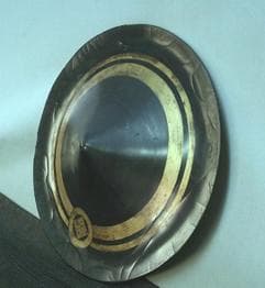 【陣笠　金彩線状文　家紋　年代物・N21・武具甲冑 】刀装具　縁頭 鍔目貫　外装