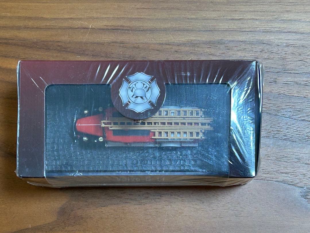 Volvo B 11 消防車ミニカー