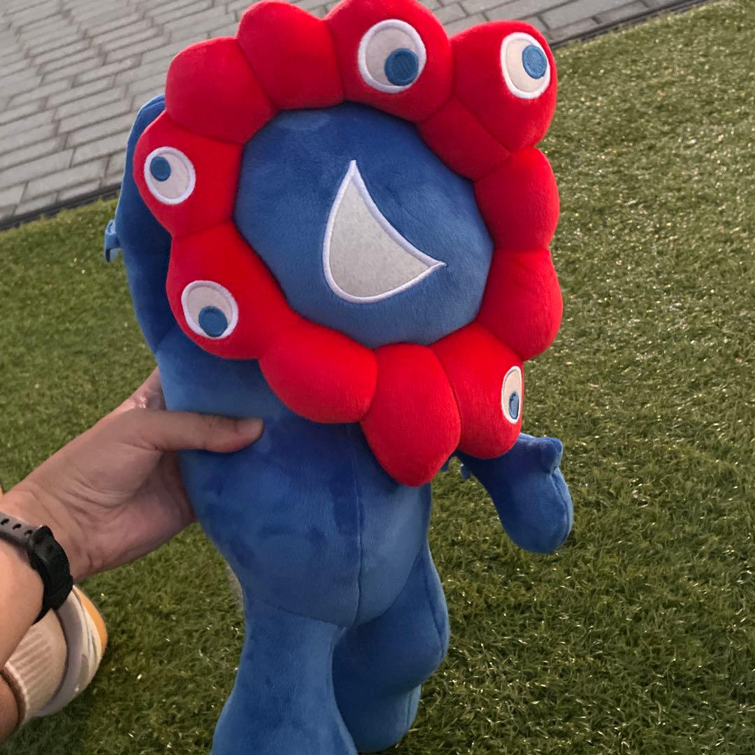 ミャクミャク　ぬいぐるみ 2等　一体