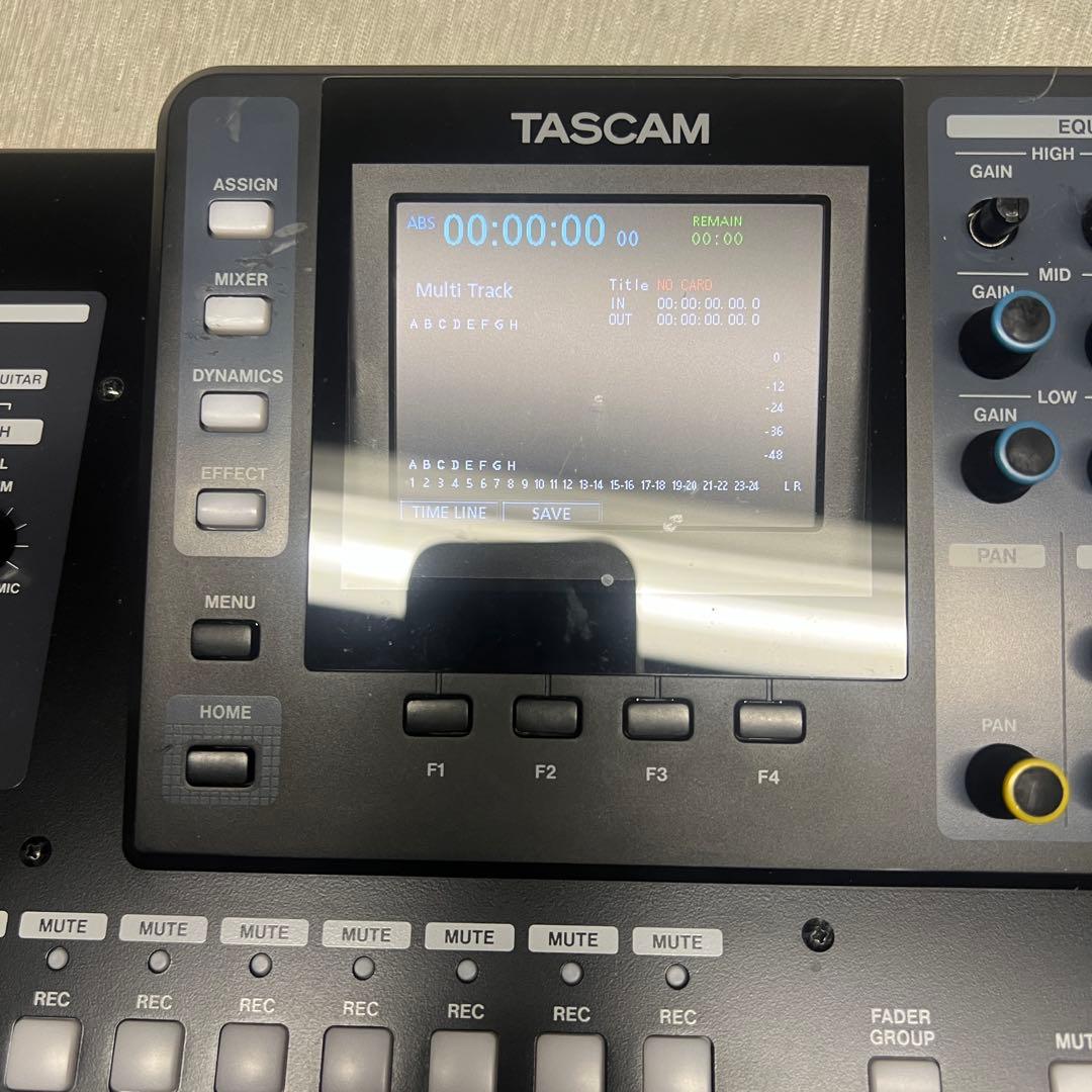 TASCAM DP-24SD マルチトラックレコーダー