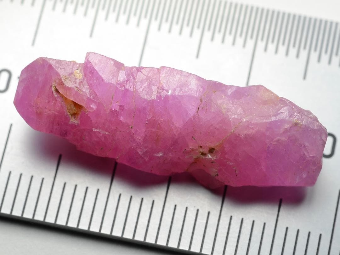 ピンクサファイア ★ ベトナム産 鉱物標本 原石 宝石 鉱石 ルビー 天然石 5