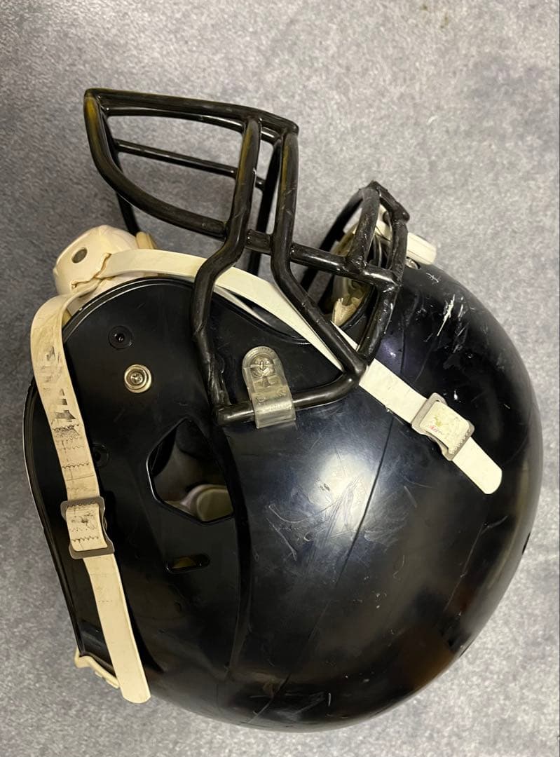 Schutt アメリカンフットボール ヘルメット 【最終値下げ】