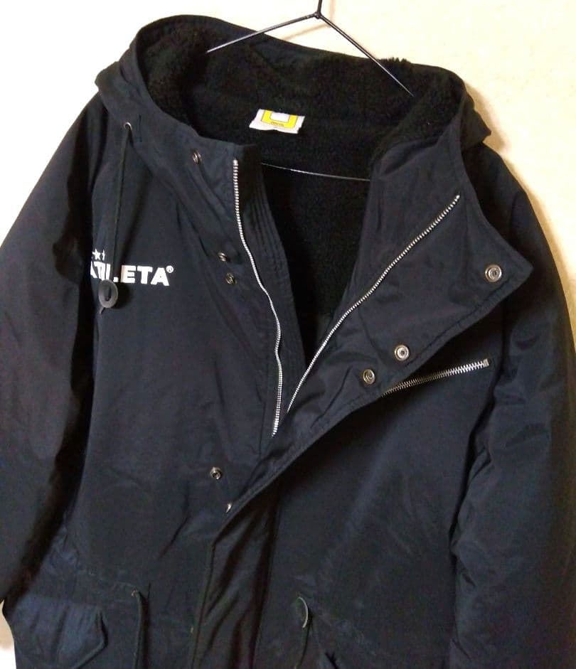 ATHLETA　ベンチコート　黒　アウター　アスレタ　美品　コート サッカー