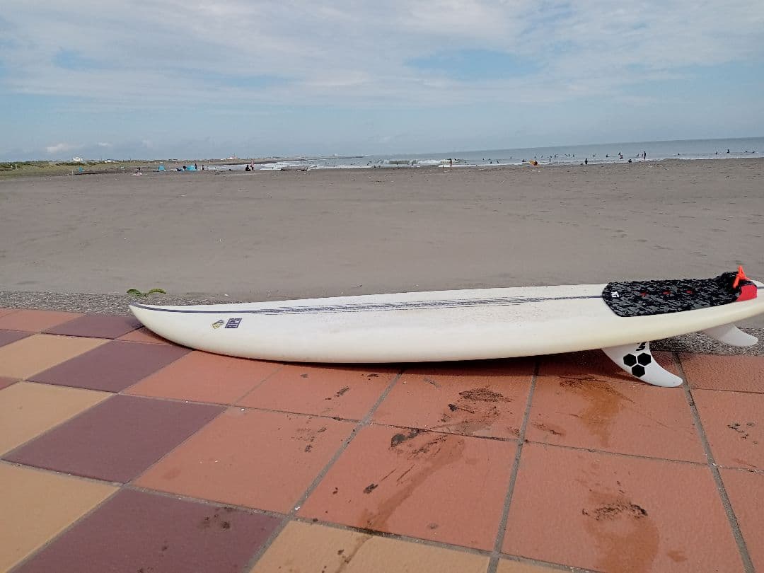 ショートボード　5′11″　36.5L　ハワイアンシェープ