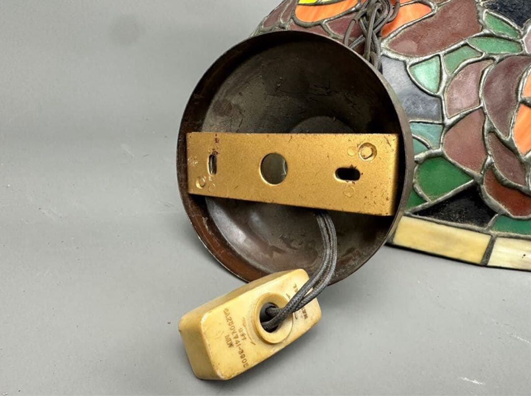 昭和レトロ ステンドグラス ランプ 照明 高級 真鍮 工芸硝子 本物