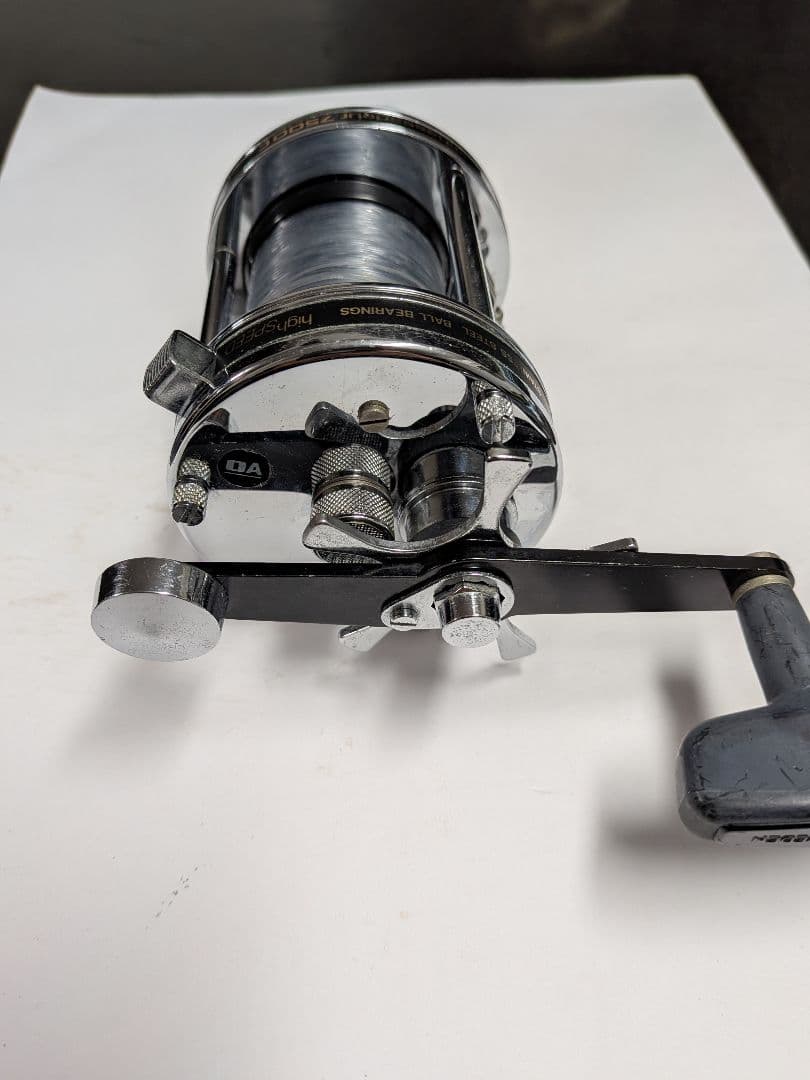 アブガルシアアンバサダー7500C 両軸リール ブラック/シルバー