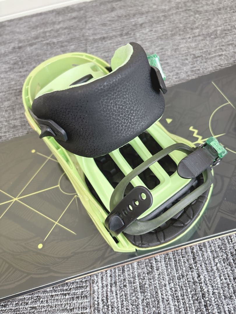 64超豪華❗️サロモン メンズスノーボードセット★スノボ147cm+ビン付