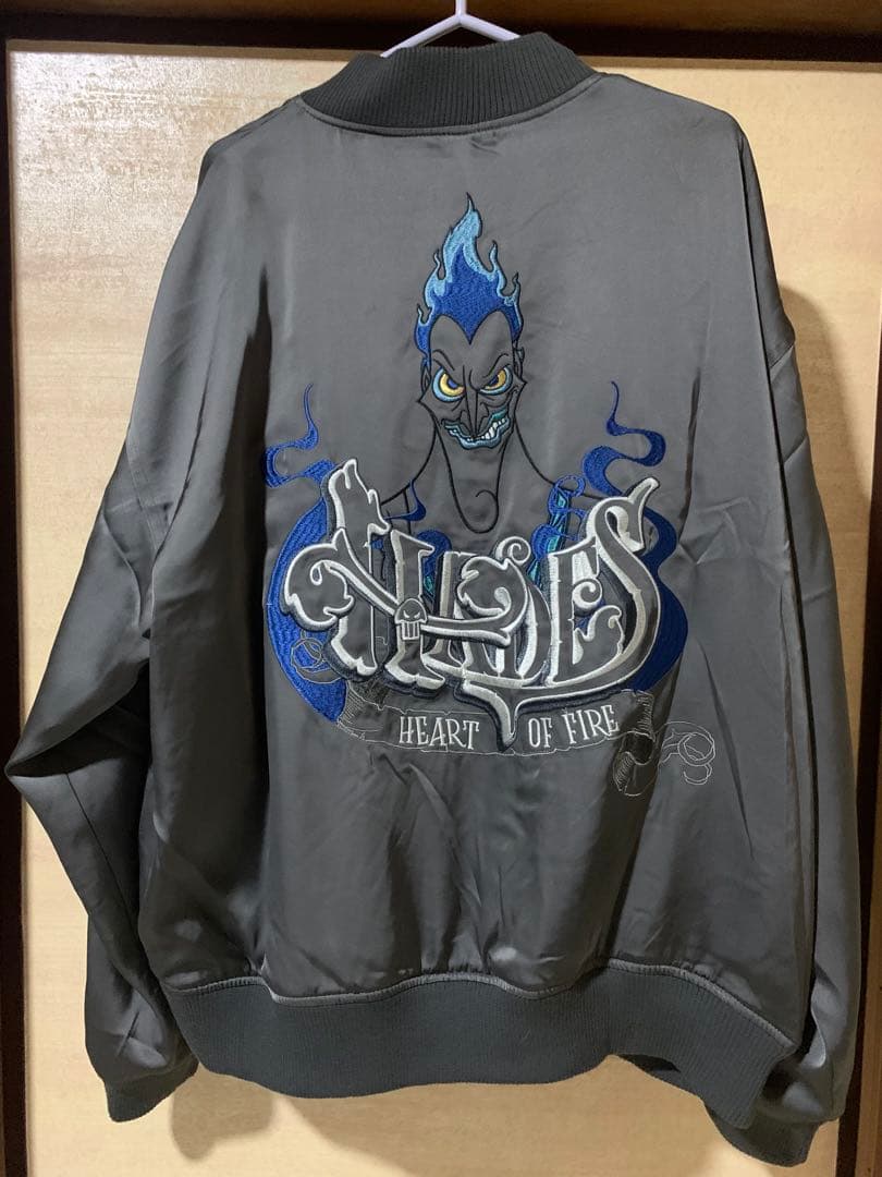 ハデス ブルゾン グレー ディズニー ヴィランズ 週末限定価格