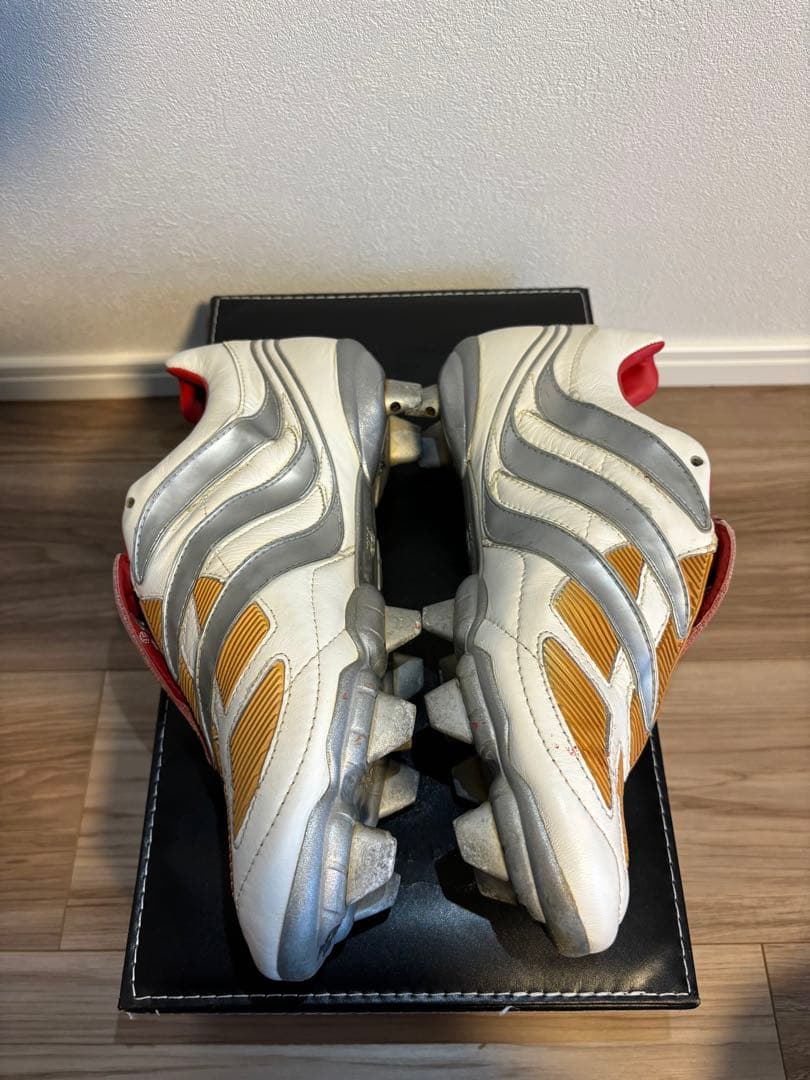 Adidas プレデタープレシジョン