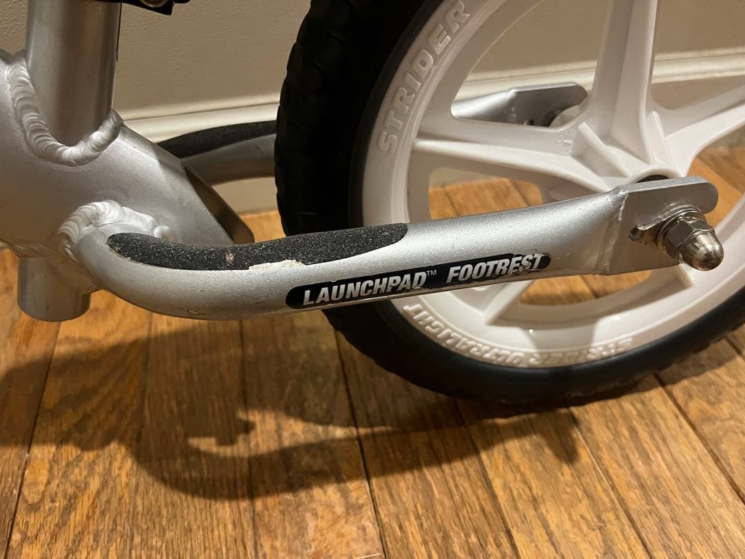 【美品】 ストライダー プロモデル 軽量 アルミ フレーム シルバー