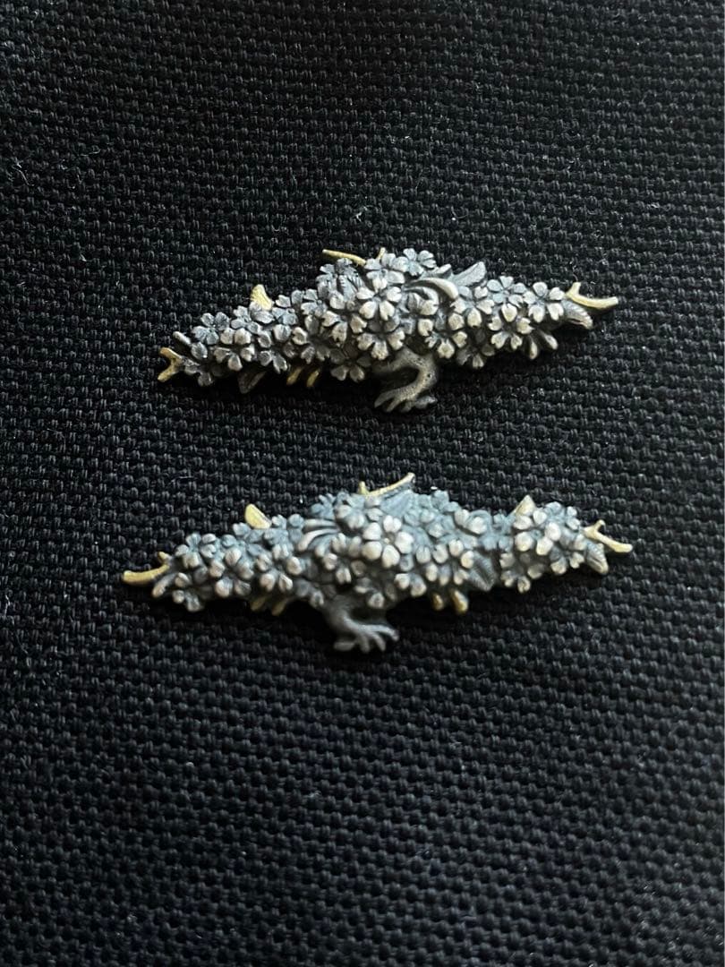 桜　目貫　銀無垢