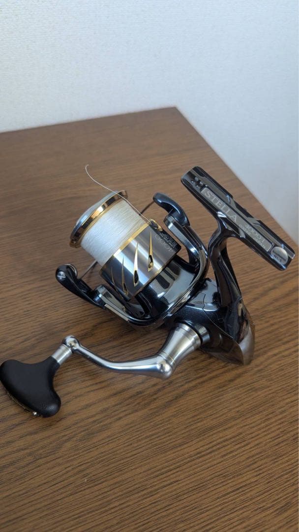 SHIMANO STELLA 4000スピニングリール