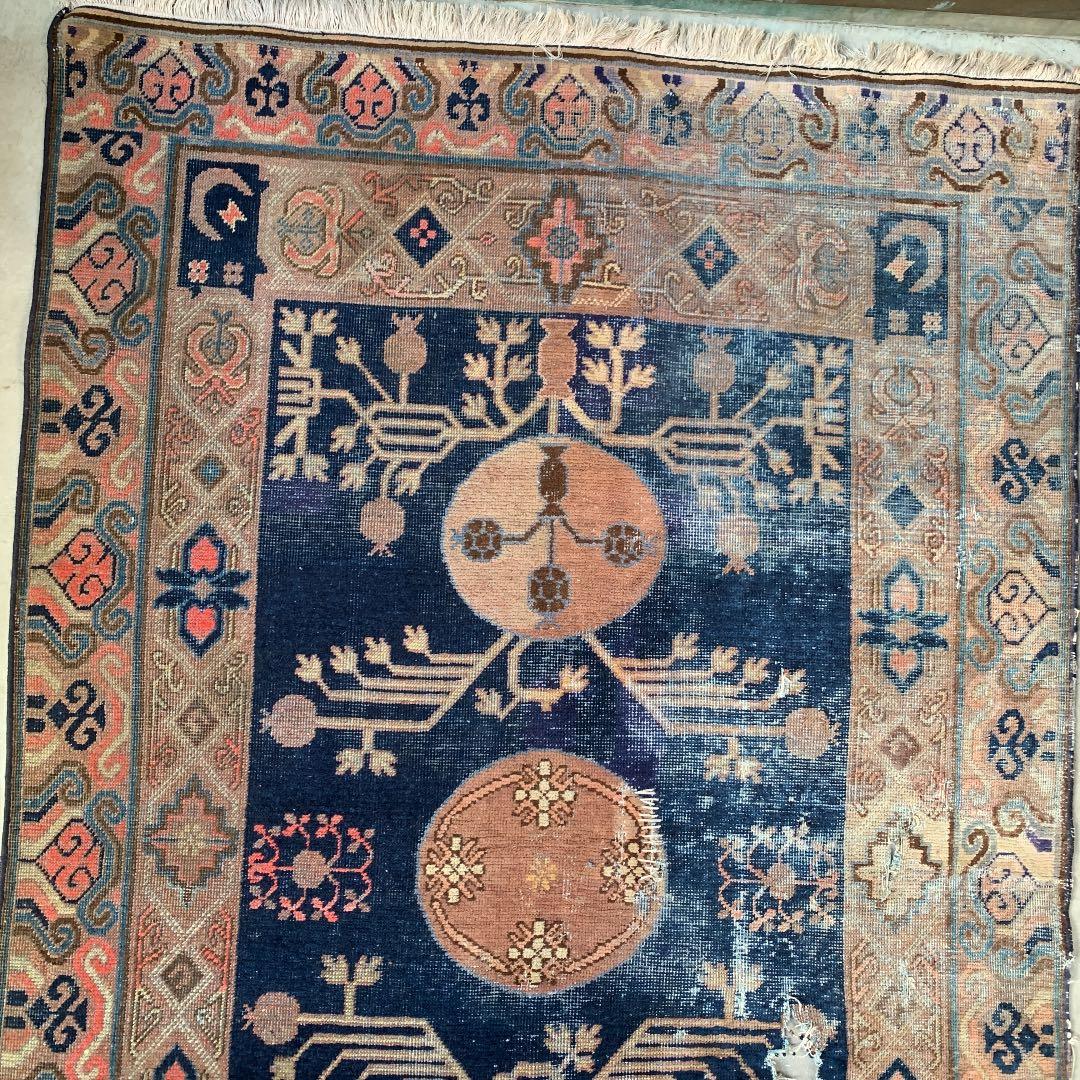 ⌘ antique 絨毯　③ ⌘