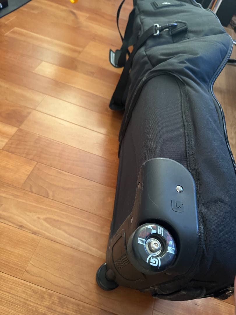 Burtonスノーボードバッグ キャスター付き