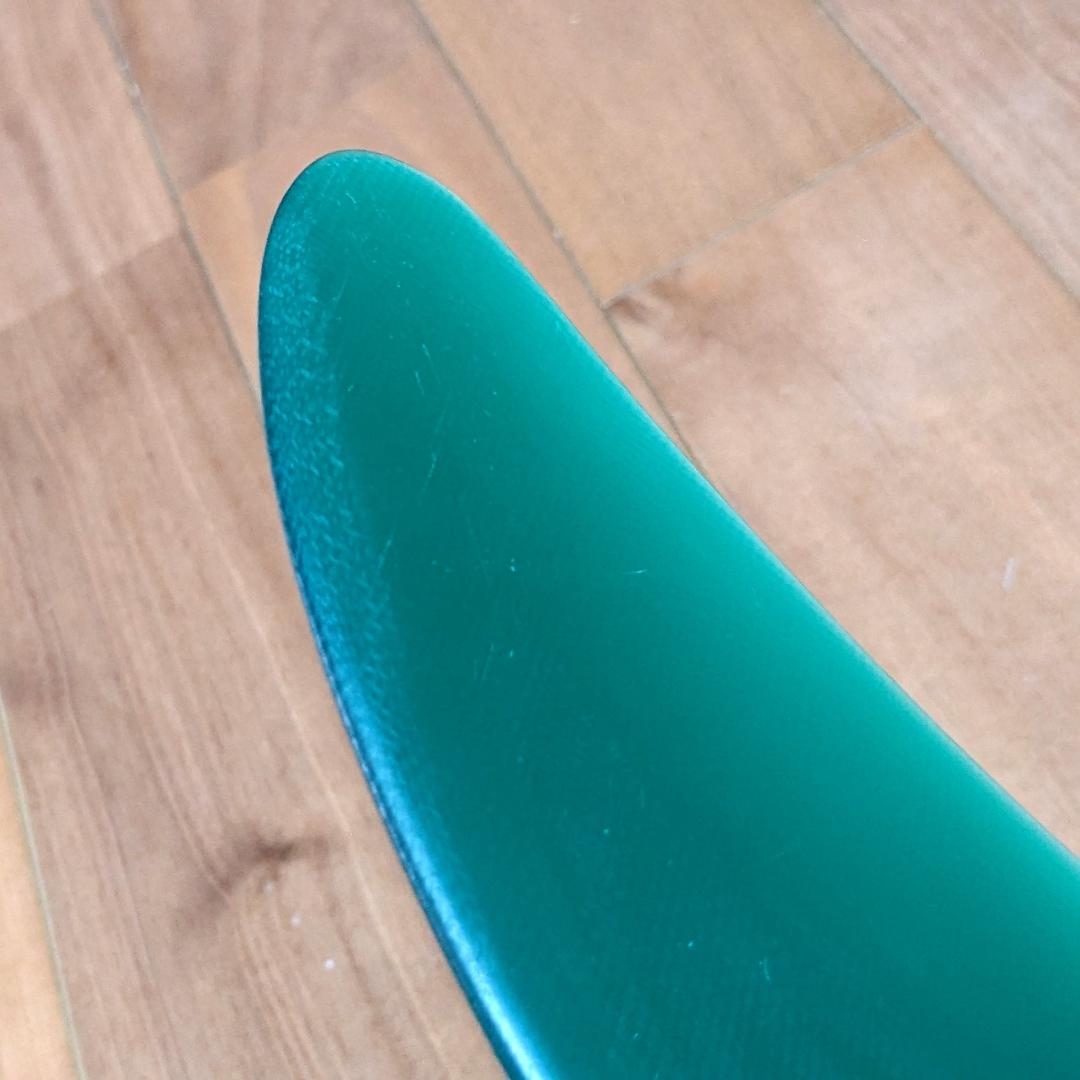 TRUE AMES　タイラーウォーレン　PIVOT 9,75　シングルフィン