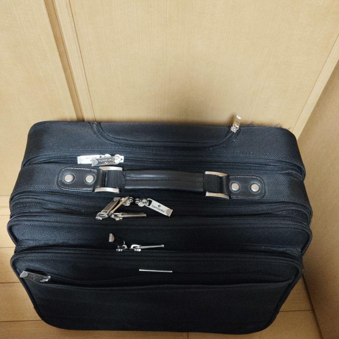 samsonite スーツケース　機内持込み可