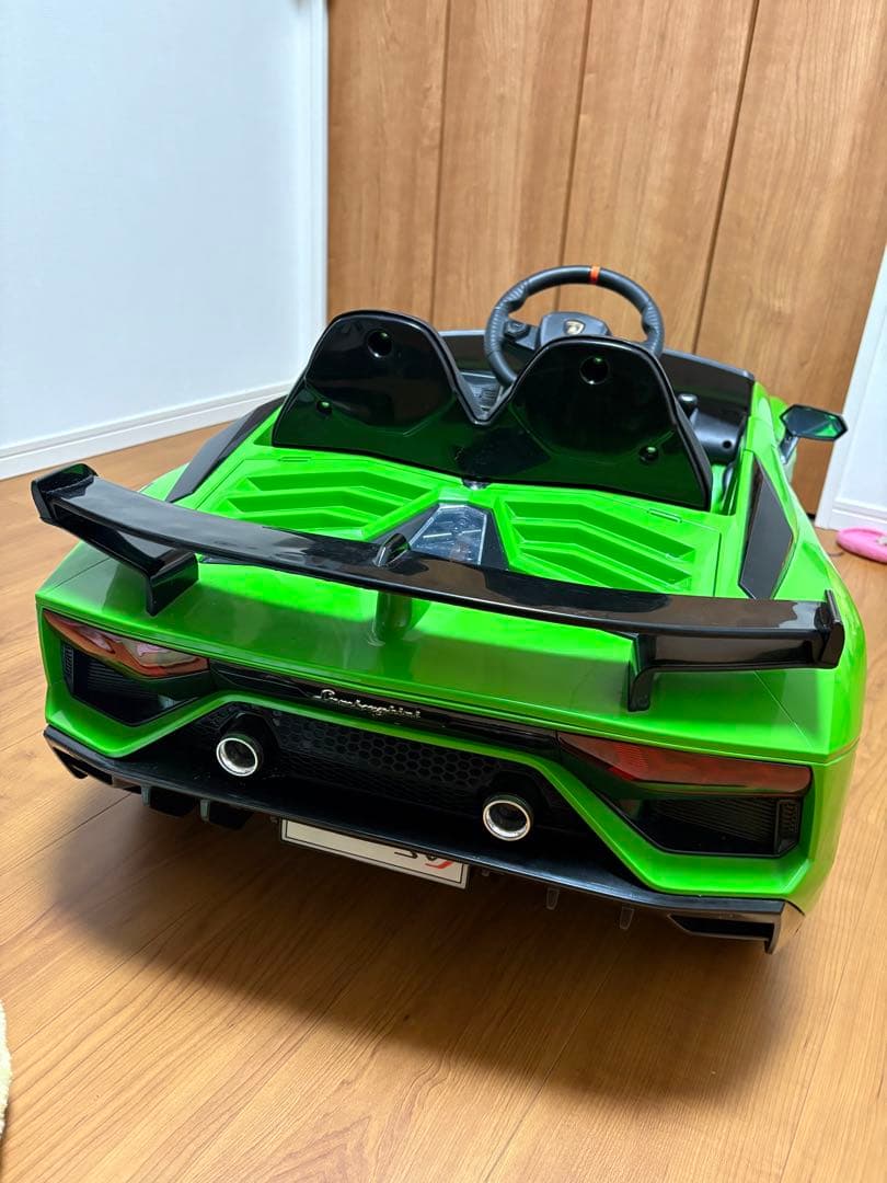電動乗用カー 電動乗用ラジコンカーLAMBORGHINI AVENTADOR