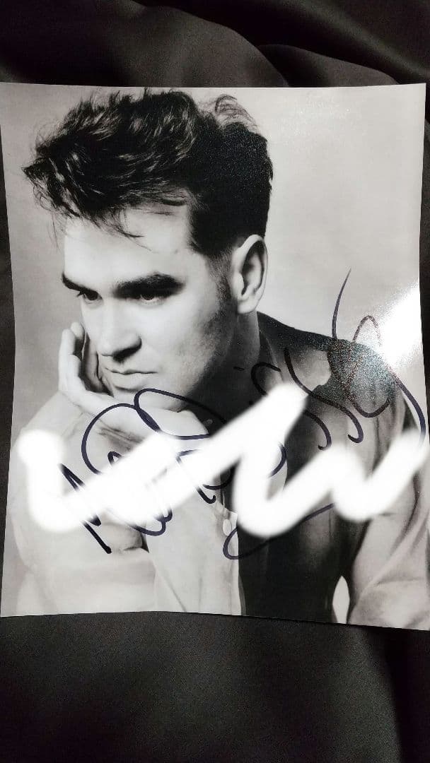 モリッシー　Morrissey サイン入り写真