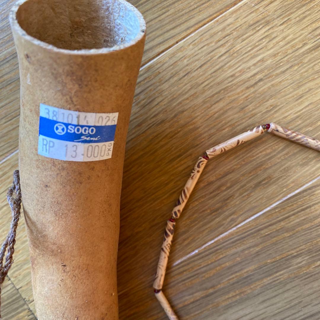 ひょうたんの民族楽器　ハワイの壁掛けオブジェ　首飾り　木彫りの盾　4点セット