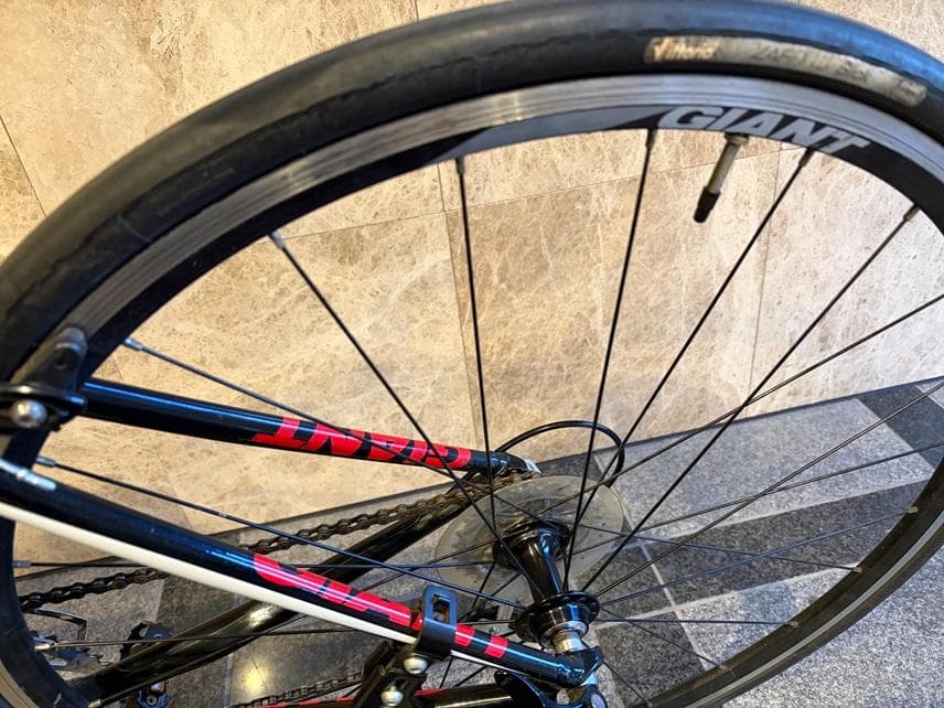 GIANT-FCR-フラットバーロード-手渡しのみでお願いします。