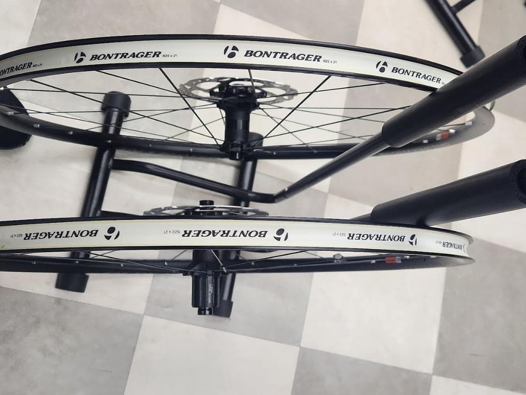 TREKボントレガー パラダイムコンプTLR ディスクホイル 160ｍｍＲＴ付