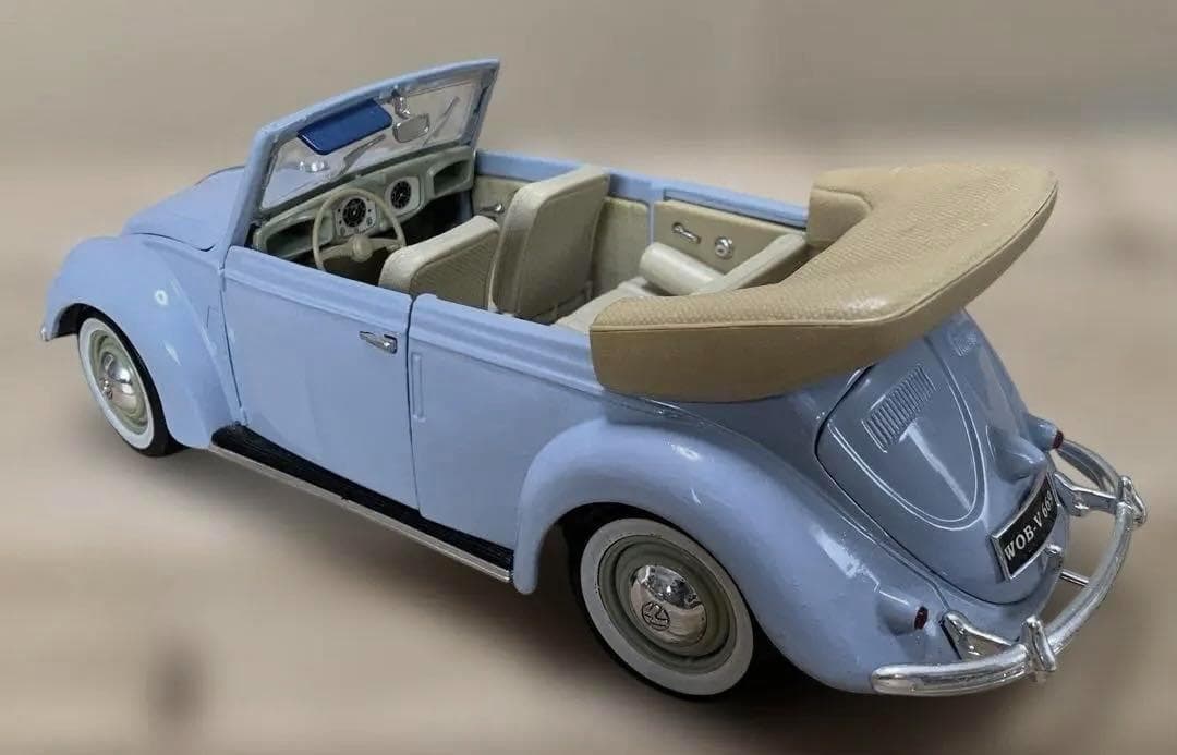 ミニカー　1/18　VW　フォルクスワーゲン　ビートル　カブリオレ　1951