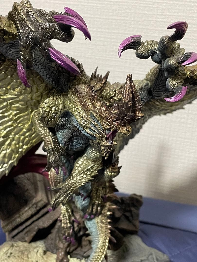 モンスターハンター クリエイターズモデル　天廻龍　シャガルマガラ　フィギュア