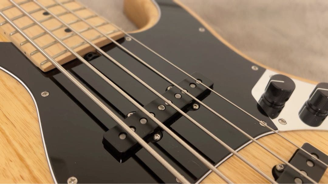 ベース Kikuchi Guitars Hermes MV5 NAT