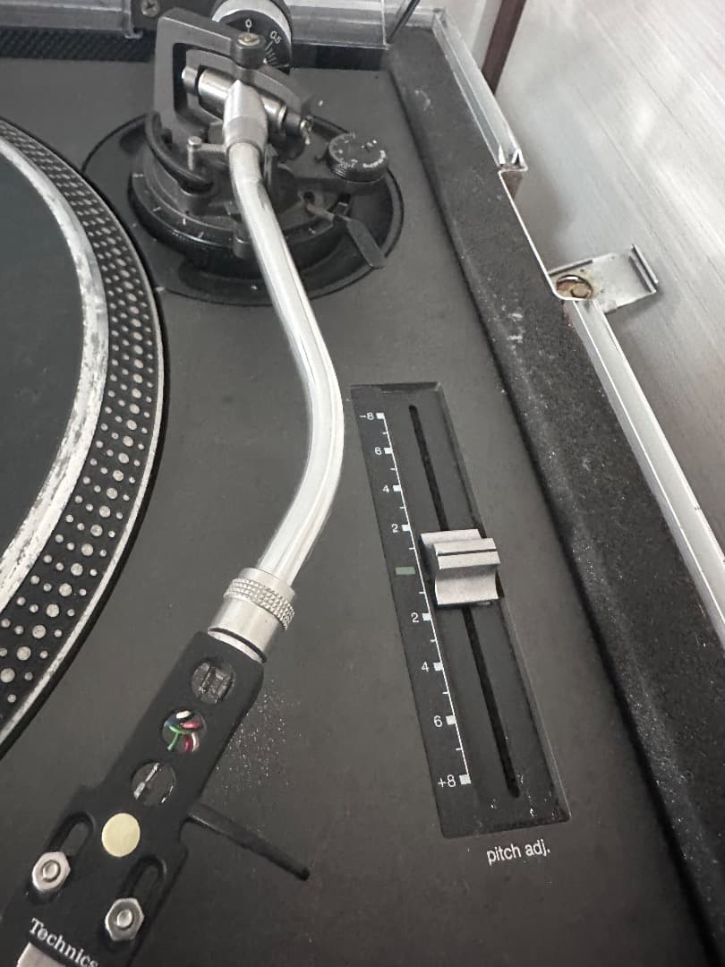 Technics SL-1200MK3ターンテーブル