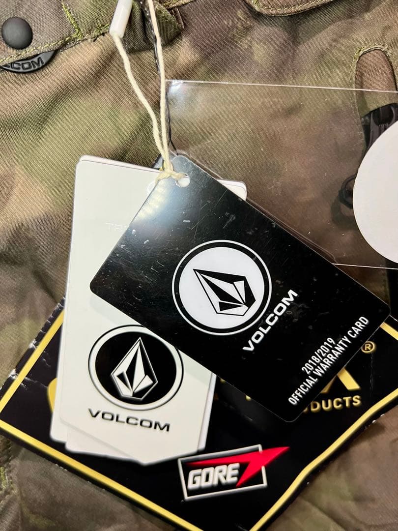 VOLCOM GORE-TEX 迷彩 スノーボードパンツ M