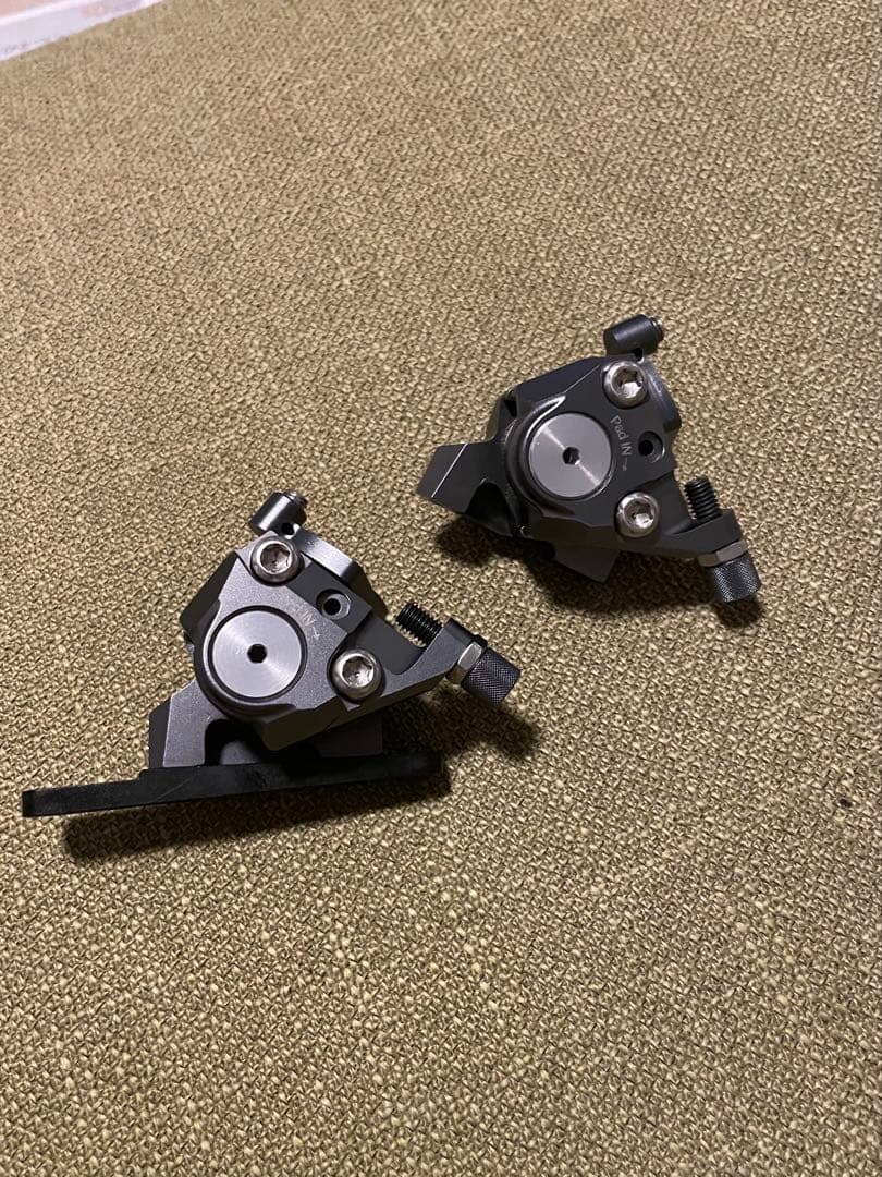 GROWTAC EQUAL ディスクブレーキキャリパー 前後セット