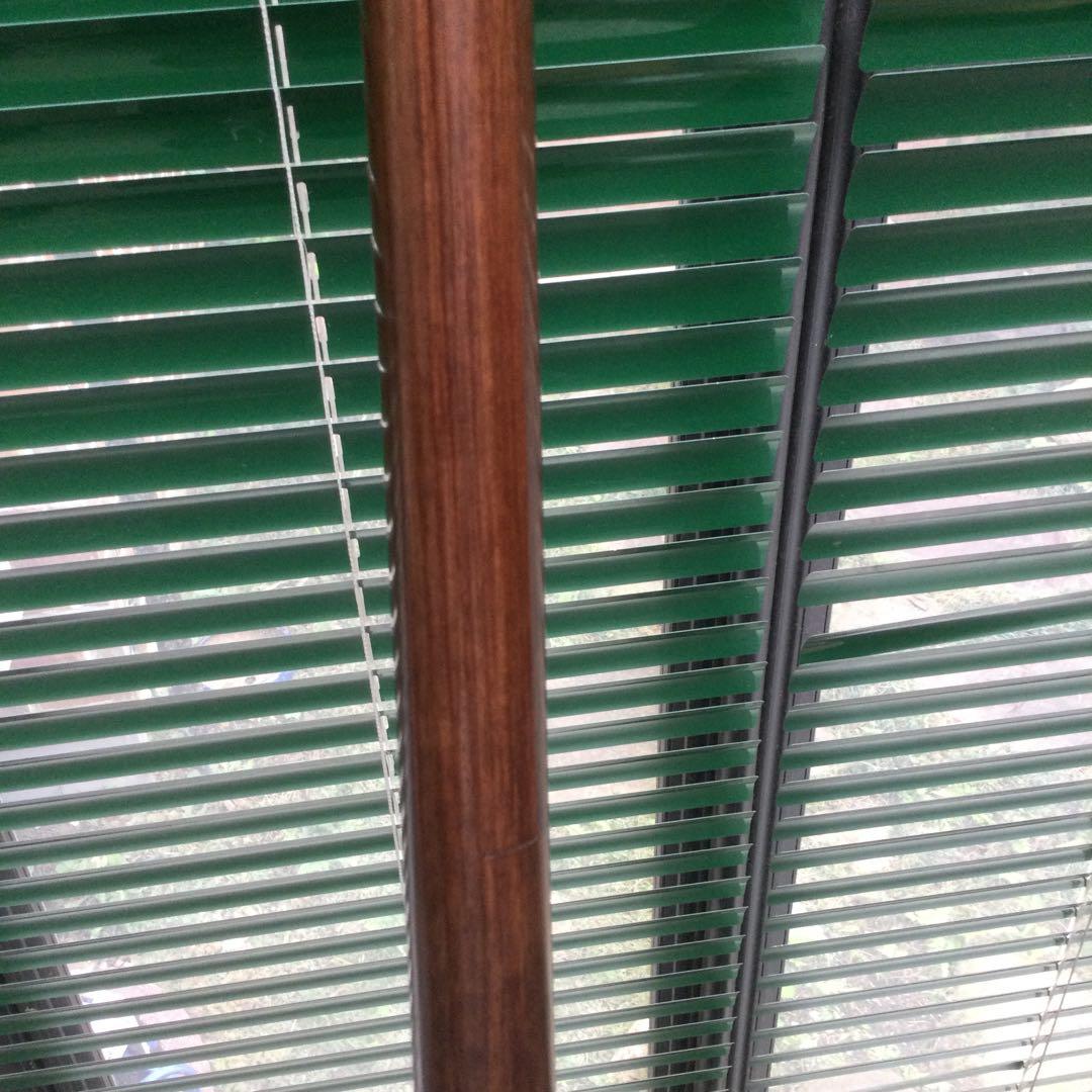 三味線 本体　紫檀材、取手付き、象牙風