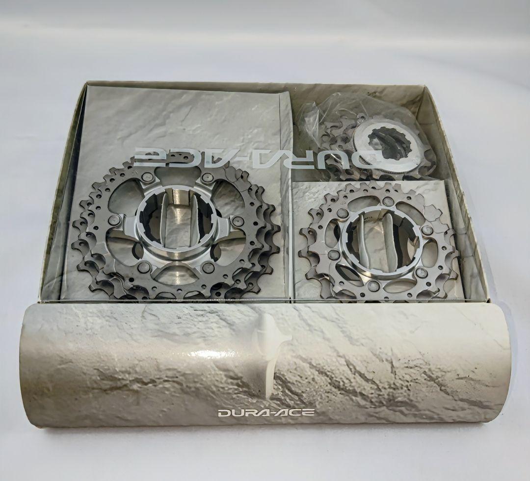 【新品未使用】シマノデュラエースCS-7700スプロケット9s(チタン製3枚)