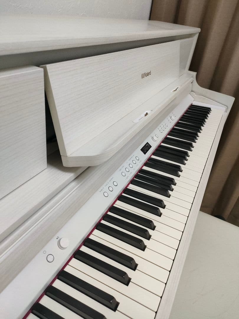 ローランド　電子ピアノ　LX705　 2020年製　88鍵盤　木製鍵盤　椅子付