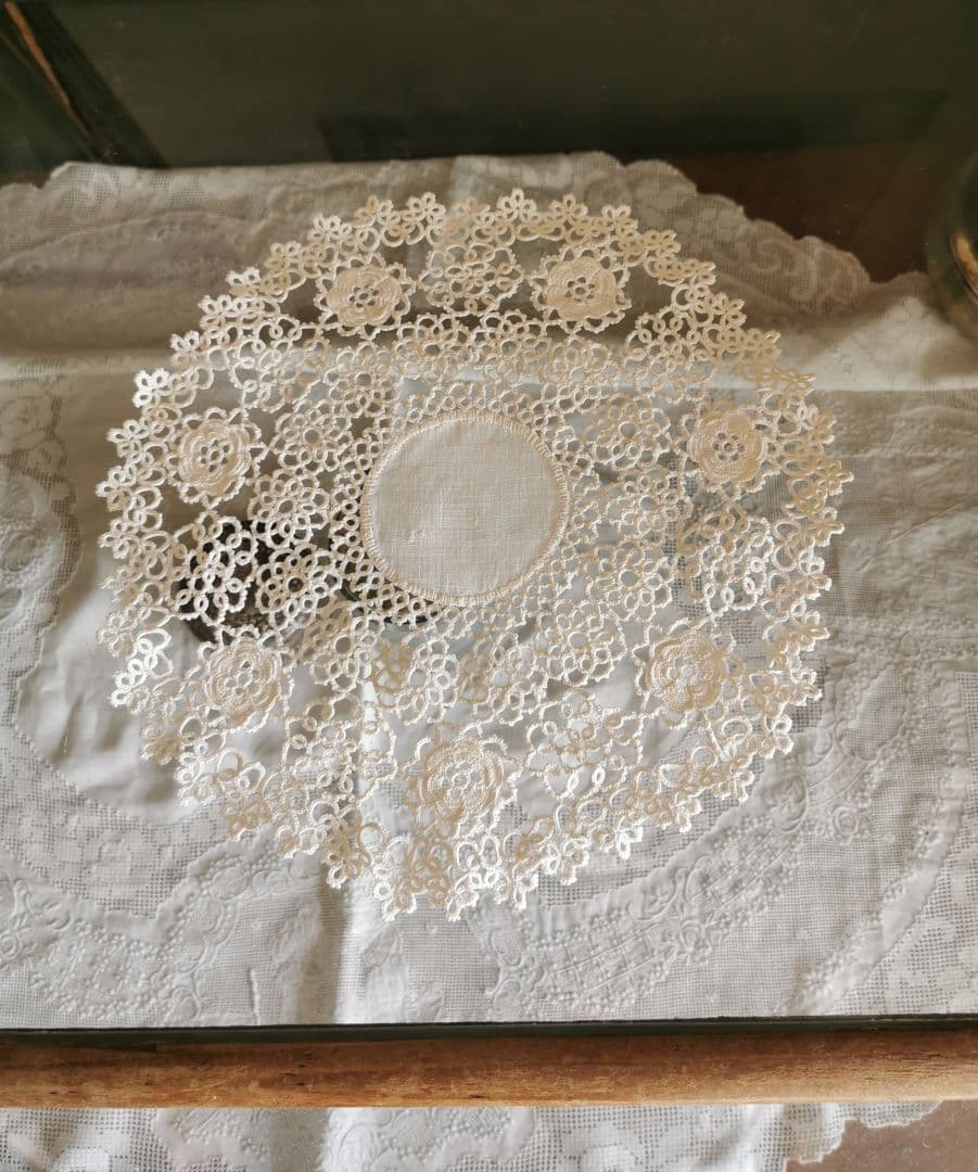 アンティーク アイリッシュリネン クロシェ編み花モチーフ ドイリー タティング風