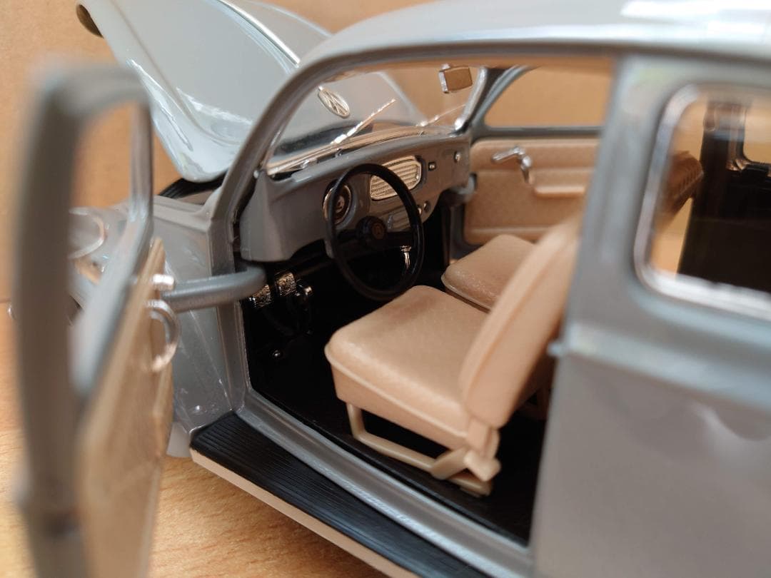 1/18 フォルクスワーゲン ビートル グレー VW BEETLE 1955