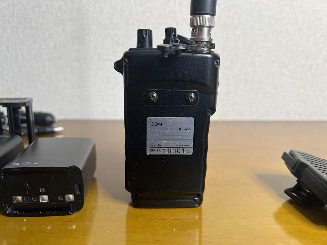 【広域受信】ICOM IC-W2デュアルバンドアマチュア無線機アンテナセット付
