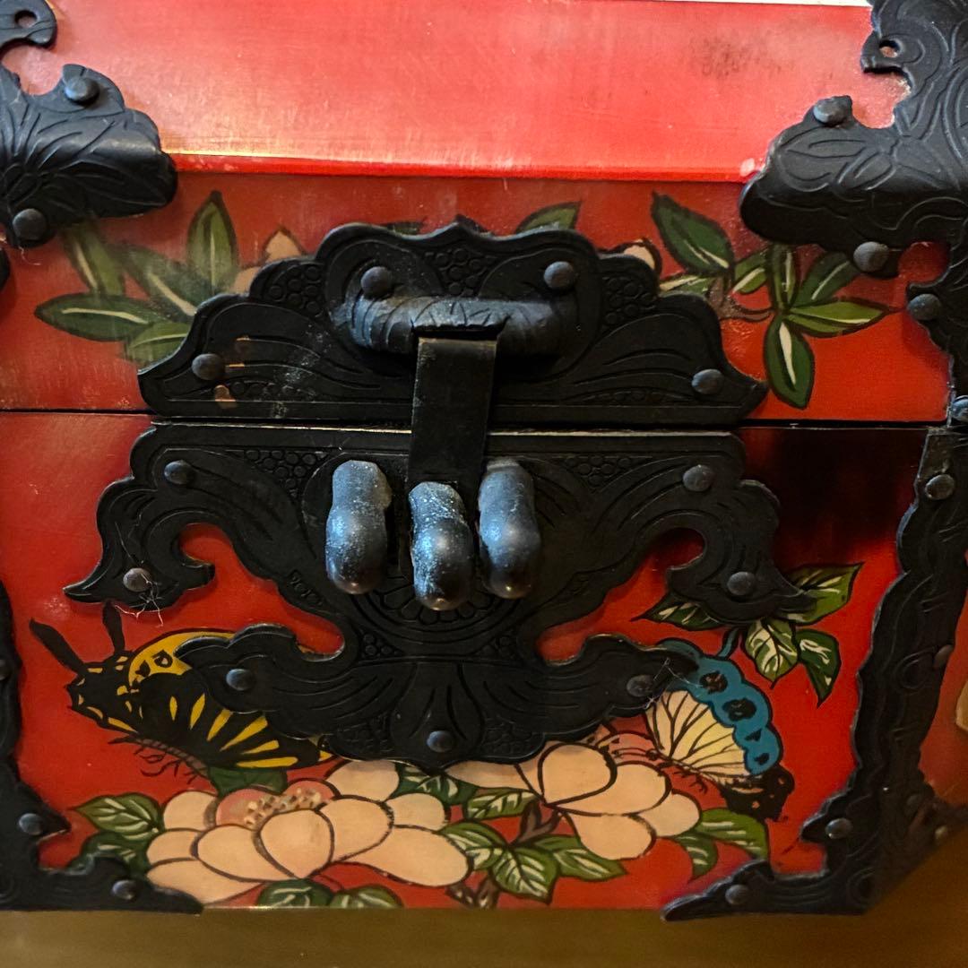 ヴィンテージ 中国　宝石箱　ジュエリーボックス　八角形　レア　赤