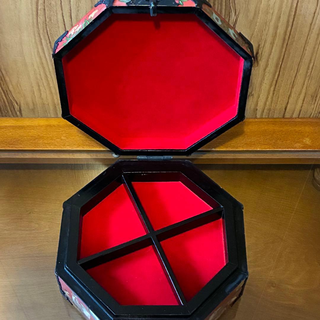 ヴィンテージ 中国　宝石箱　ジュエリーボックス　八角形　レア　赤