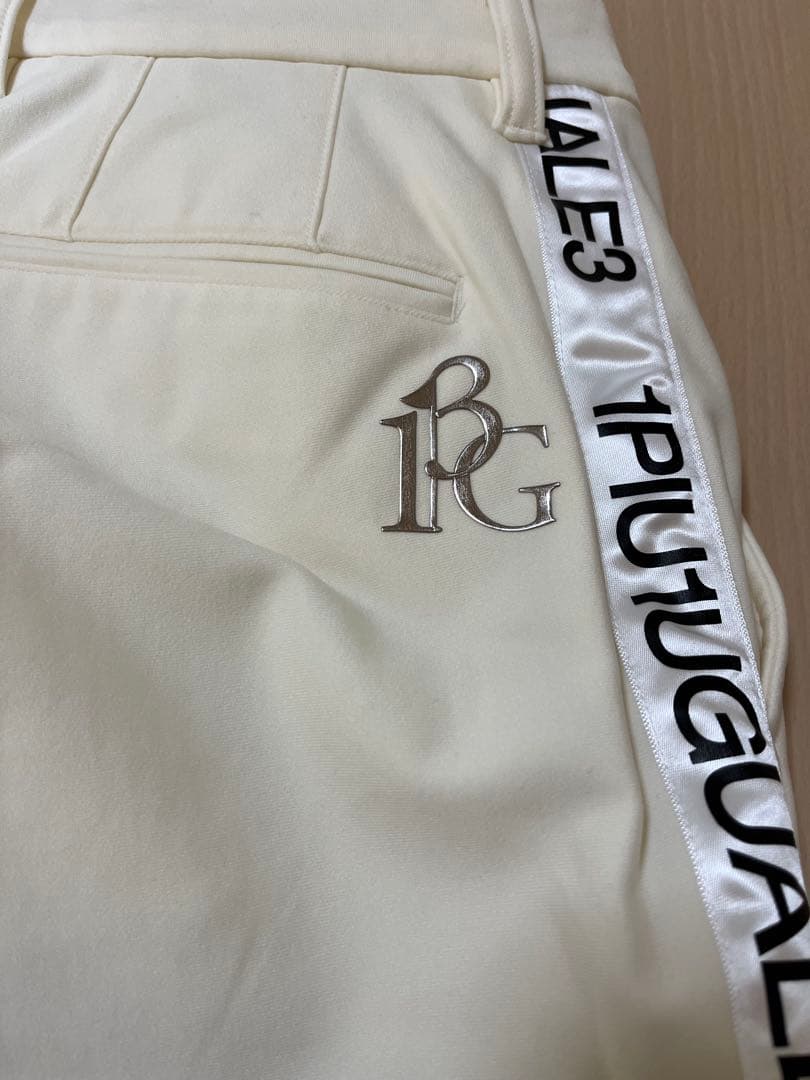 1PIU1UGUALE3 GOLFウノピゥウノウグァーレトレ ゴルフ VI 美品