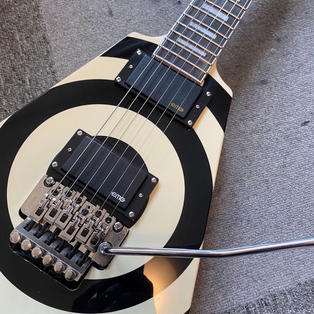 ノーブランド ブルズアイフライングV ギター ザック・ワイルド コンポーネント