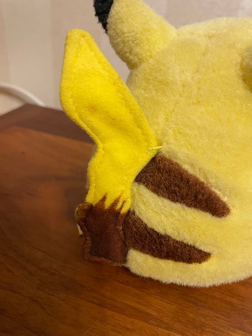 【顔良】tomy 初期　ピカチュウ ぬいぐるみ