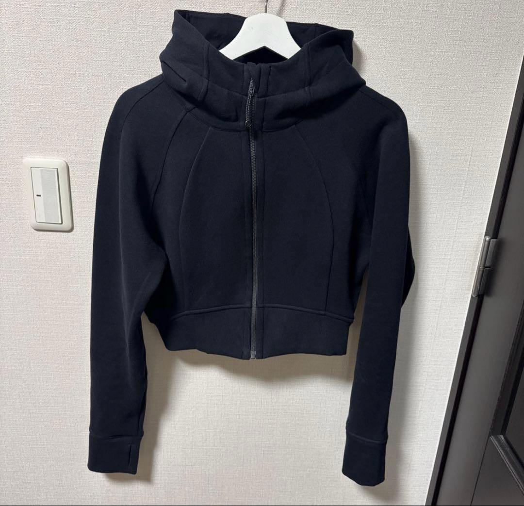 lululemon 黒 フード付き クロップドパーカー M