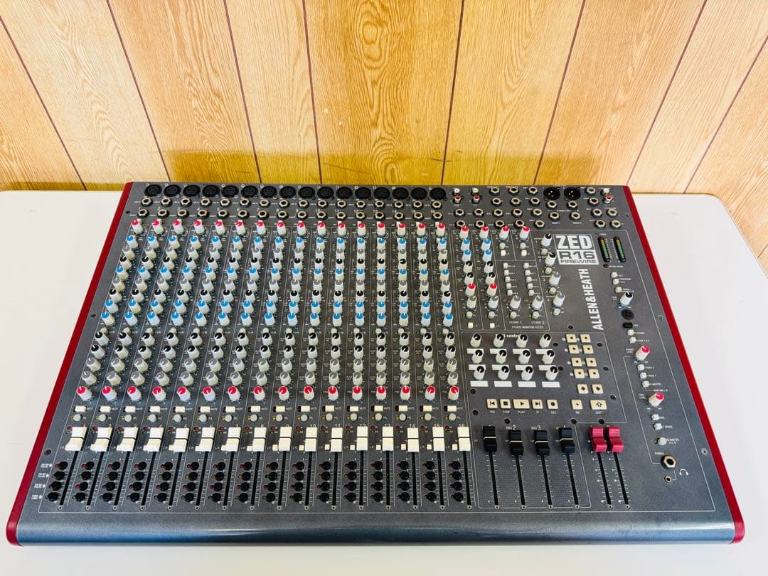 ALLEN&HEATH ZED-R16 GATORケース付