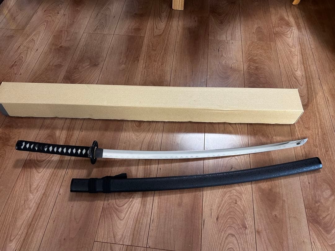 模造刀 黒色柄 刀 専用箱付き