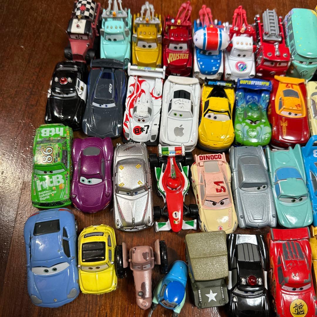 カーズ トミカ 40台